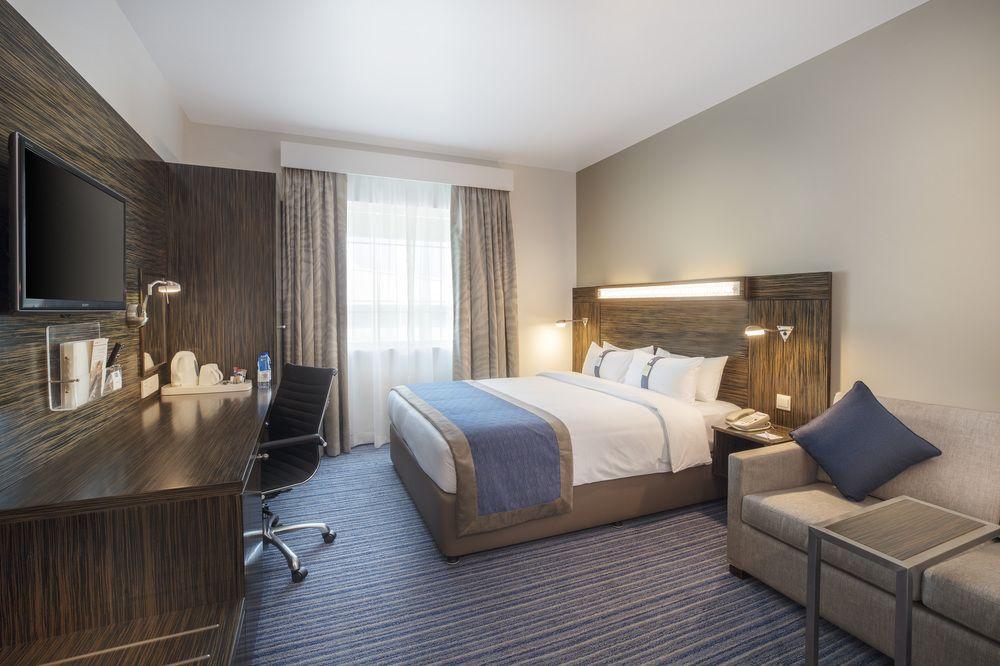 Holiday Inn Express Dubai Safa Park, An Ihg Hotel Extérieur photo