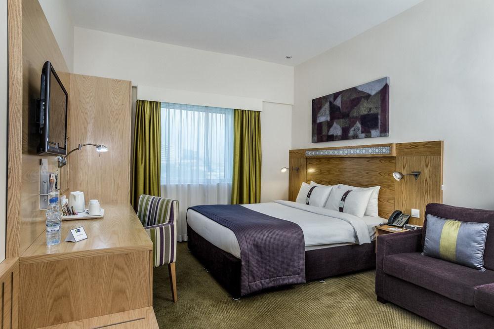 Holiday Inn Express Dubai Safa Park, An Ihg Hotel Extérieur photo
