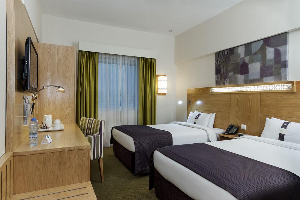 Holiday Inn Express Dubai Safa Park, An Ihg Hotel Extérieur photo