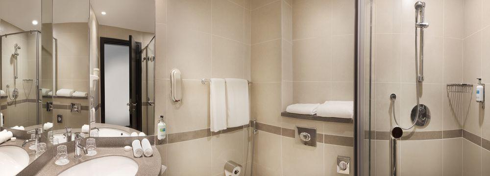 Holiday Inn Express Dubai Safa Park, An Ihg Hotel Extérieur photo