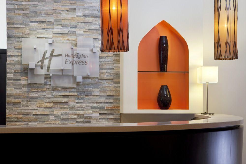 Holiday Inn Express Dubai Safa Park, An Ihg Hotel Extérieur photo